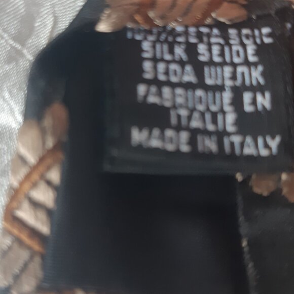 Hugo Boss 100% Silk Men's Tie, Black w/Tan & Brown Pattern - Picture 7 of 10